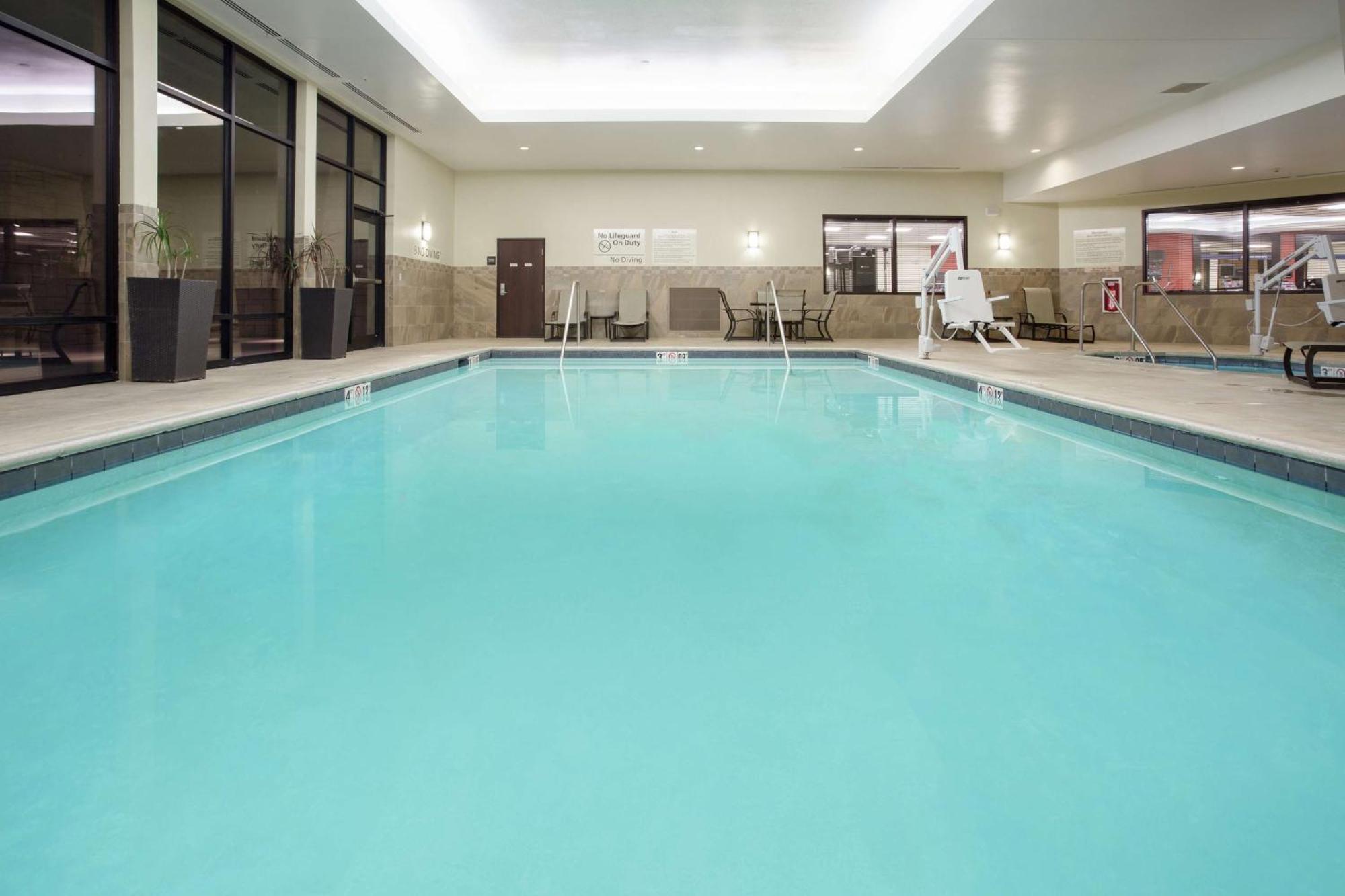 Hampton Inn & Suites I-35/Mulvane Bagian luar foto