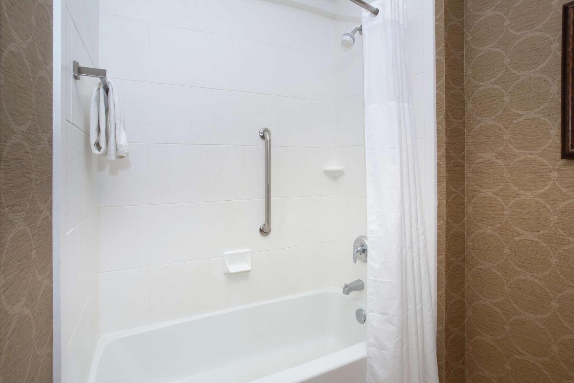 Hampton Inn & Suites I-35/Mulvane Bagian luar foto