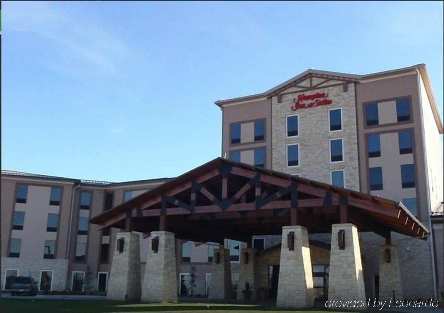Hampton Inn & Suites I-35/Mulvane Bagian luar foto