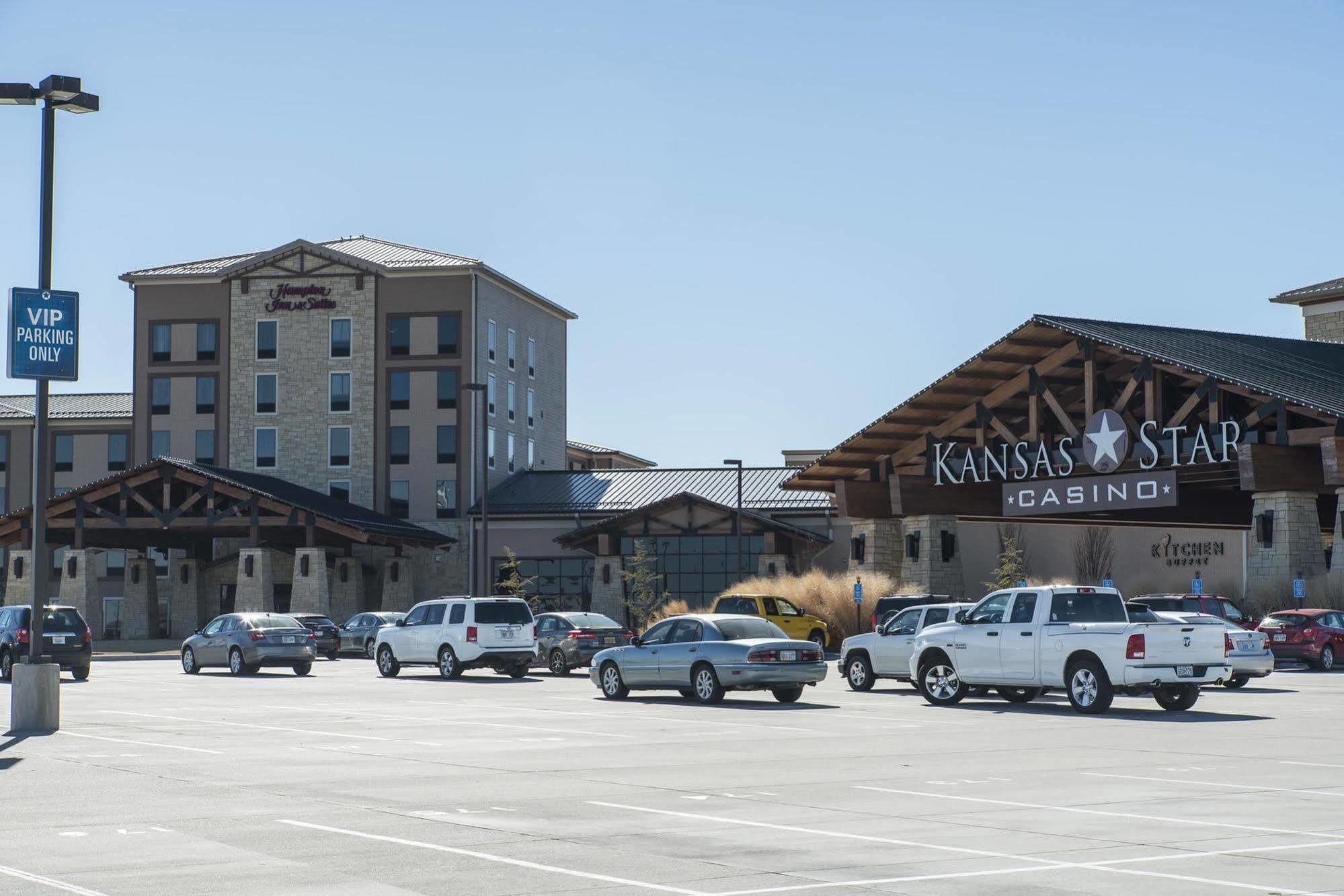 Hampton Inn & Suites I-35/Mulvane Bagian luar foto