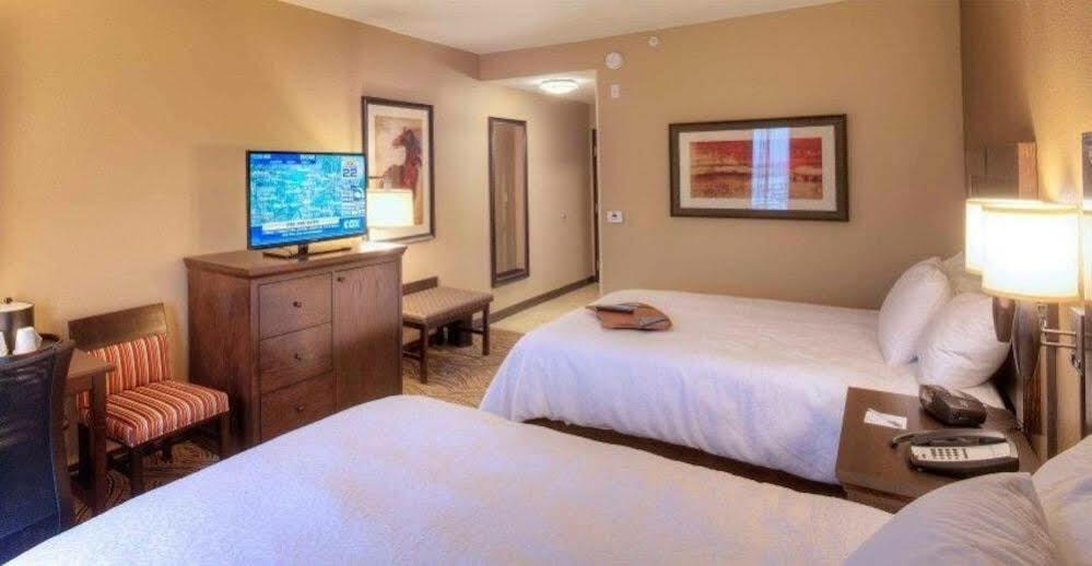 Hampton Inn & Suites I-35/Mulvane Bagian luar foto